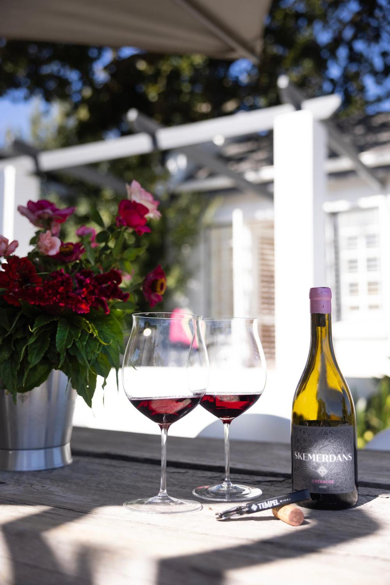 Tempel Wines Hotel Paarl Exterior photo